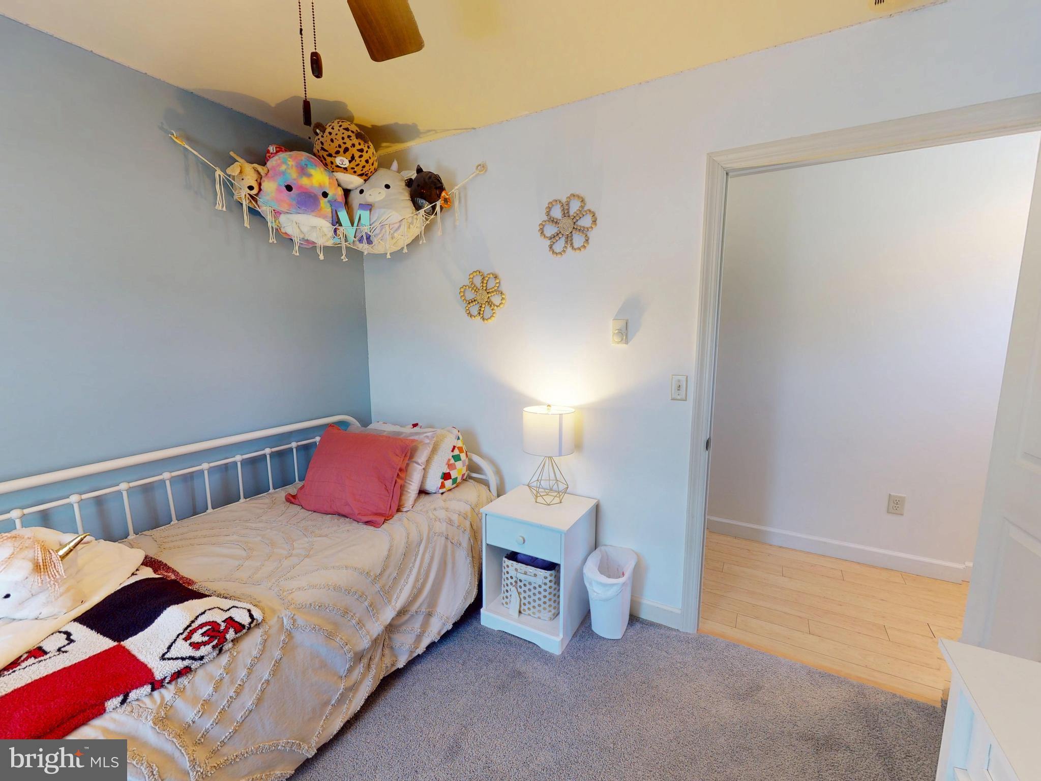 619 N PENNSYLVANIA AVENUE