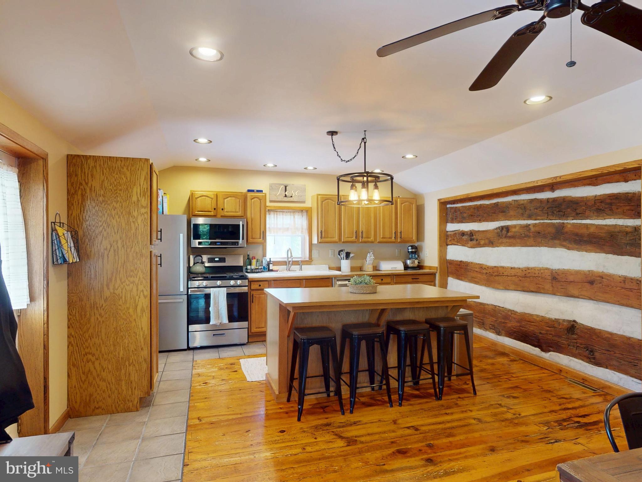 619 N PENNSYLVANIA AVENUE