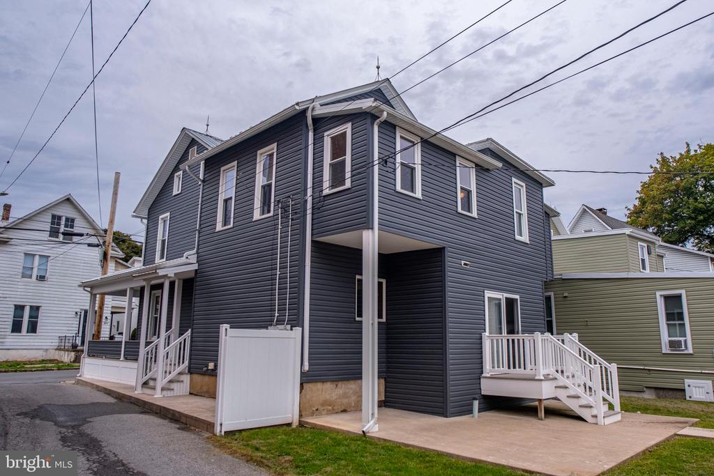 115 PENN STREET