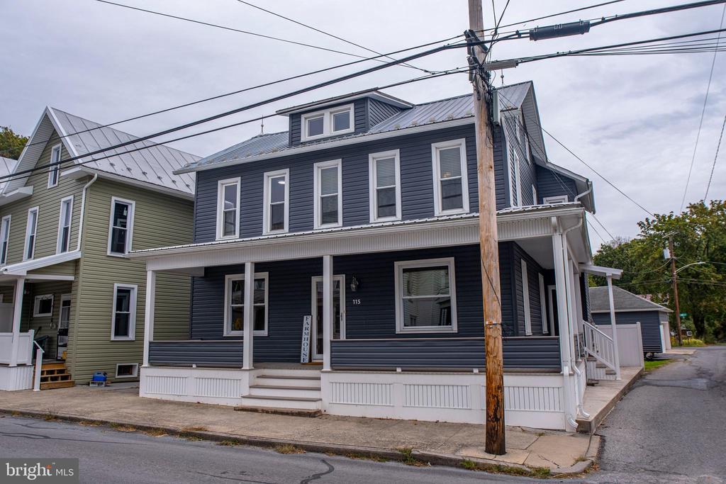 115 PENN STREET