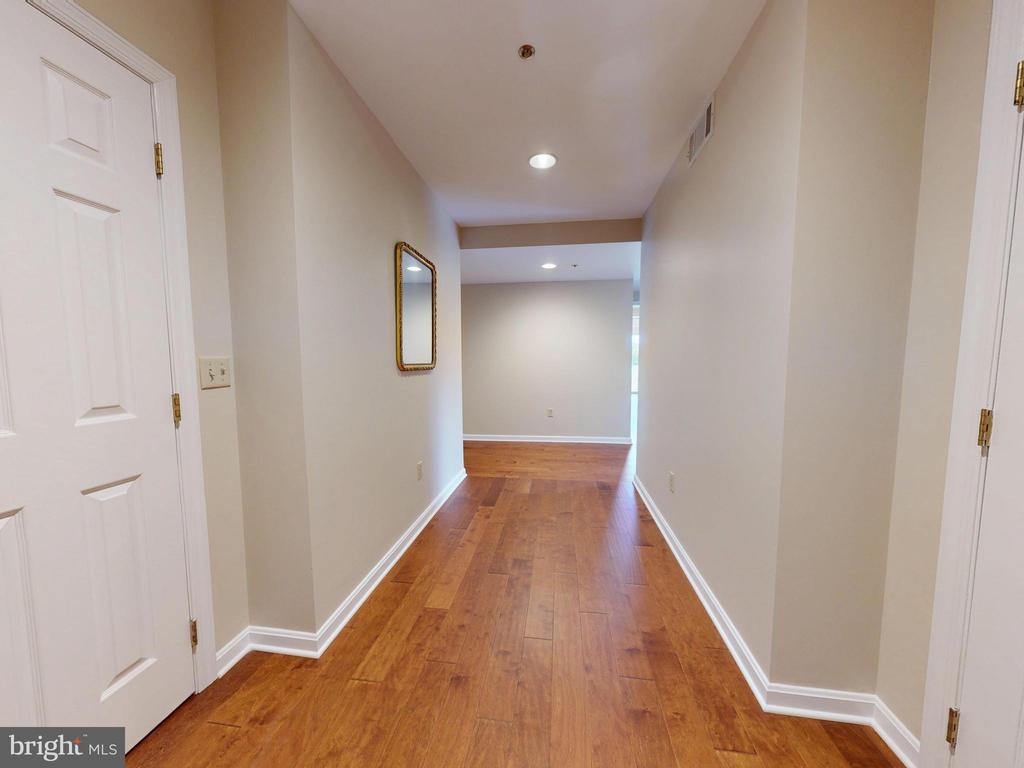 455 WINDMERE DRIVE Unit: LLC