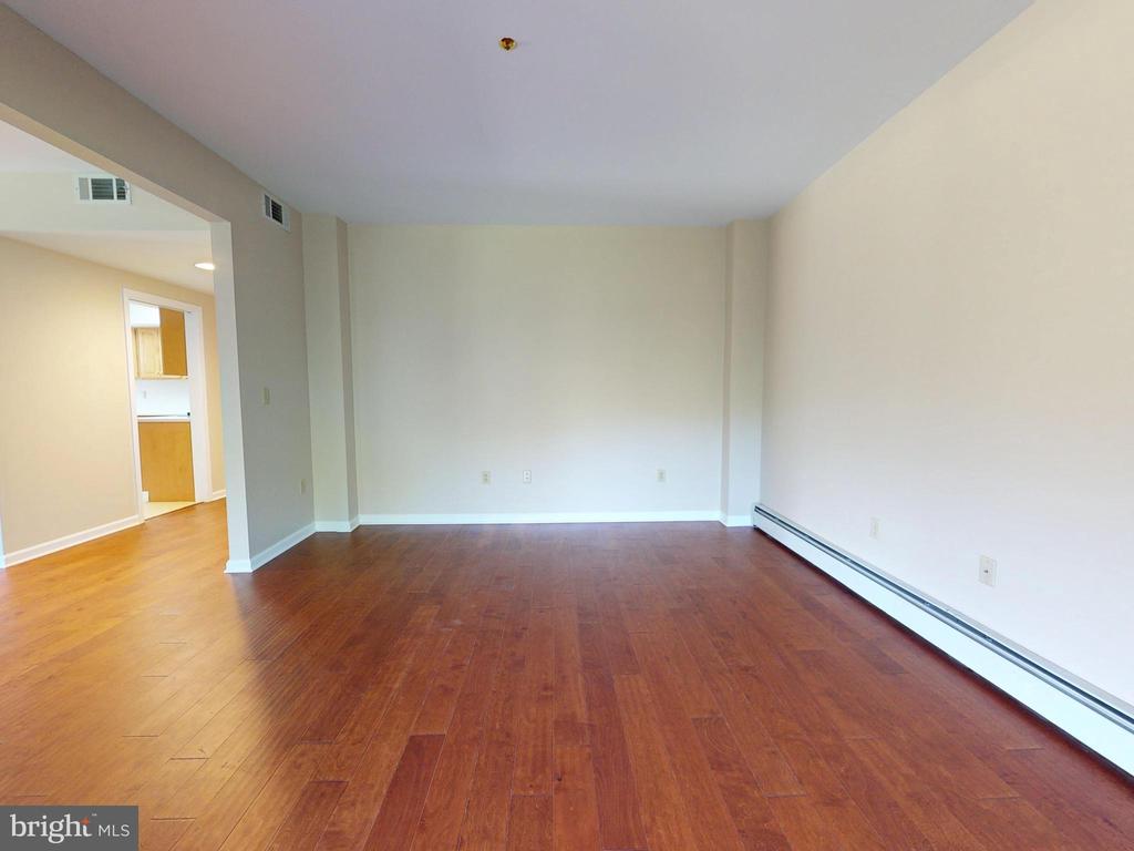 455 WINDMERE DRIVE Unit: LLC