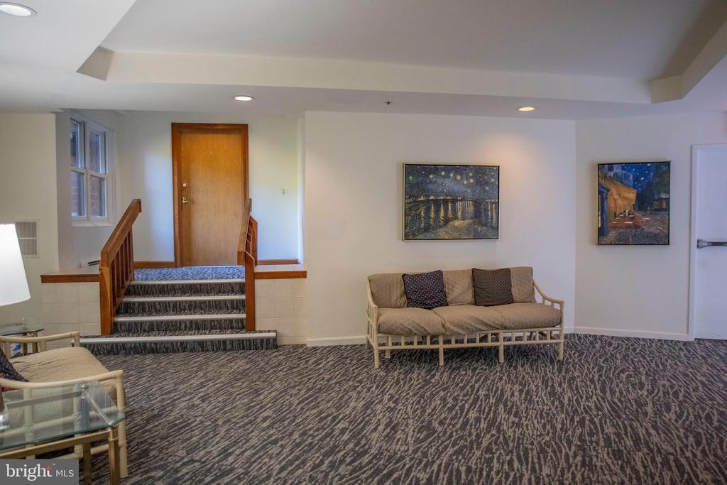 455 WINDMERE DRIVE Unit: LLC