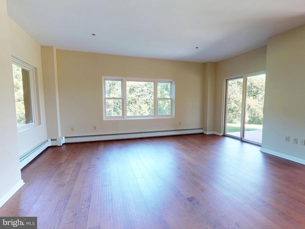 455 WINDMERE DRIVE Unit: LLC