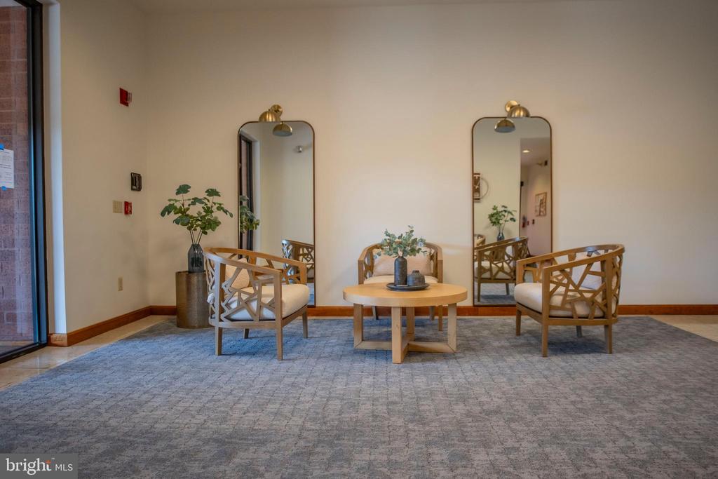 455 WINDMERE DRIVE Unit: LLC