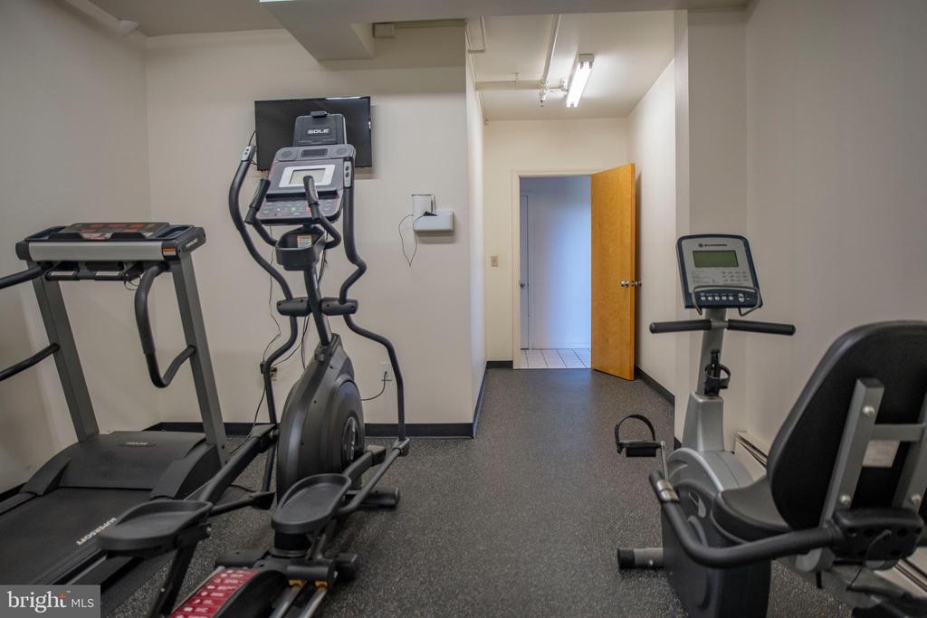 455 WINDMERE DRIVE Unit: LLC