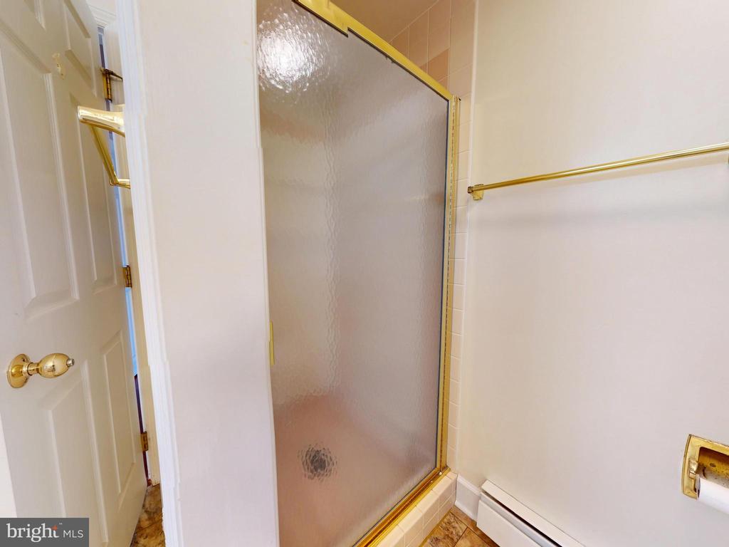 455 WINDMERE DRIVE Unit: LLC