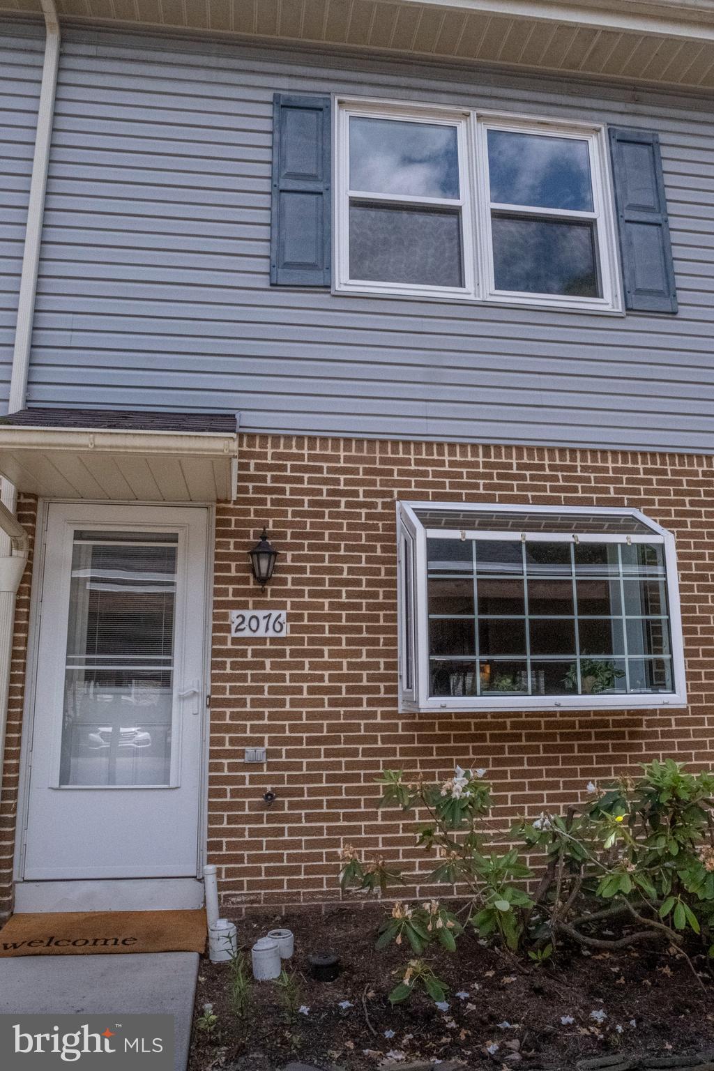 2076 MARY ELLEN LANE