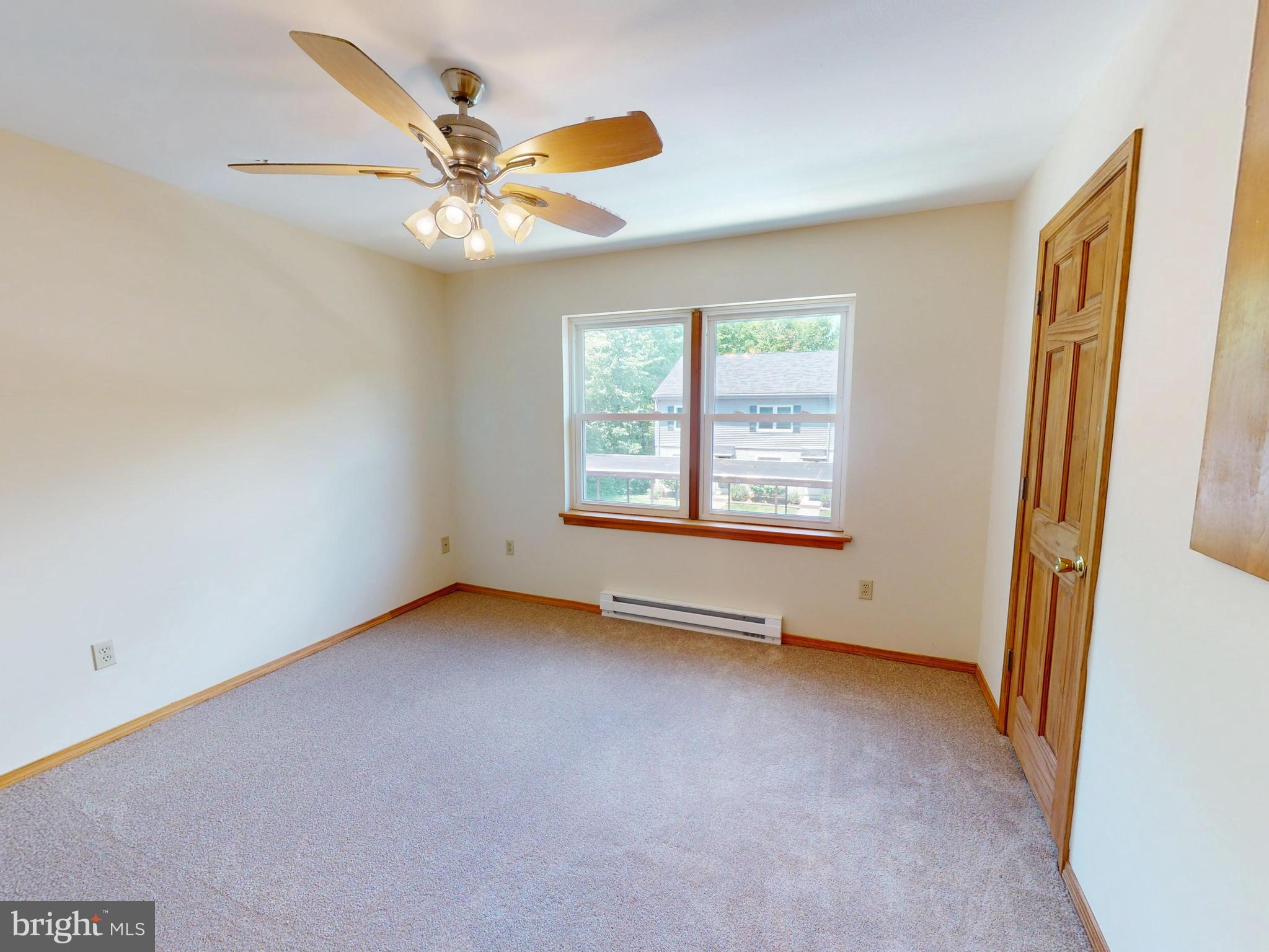 2076 MARY ELLEN LANE