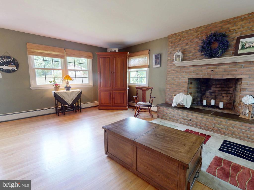 1006 KAY STREET