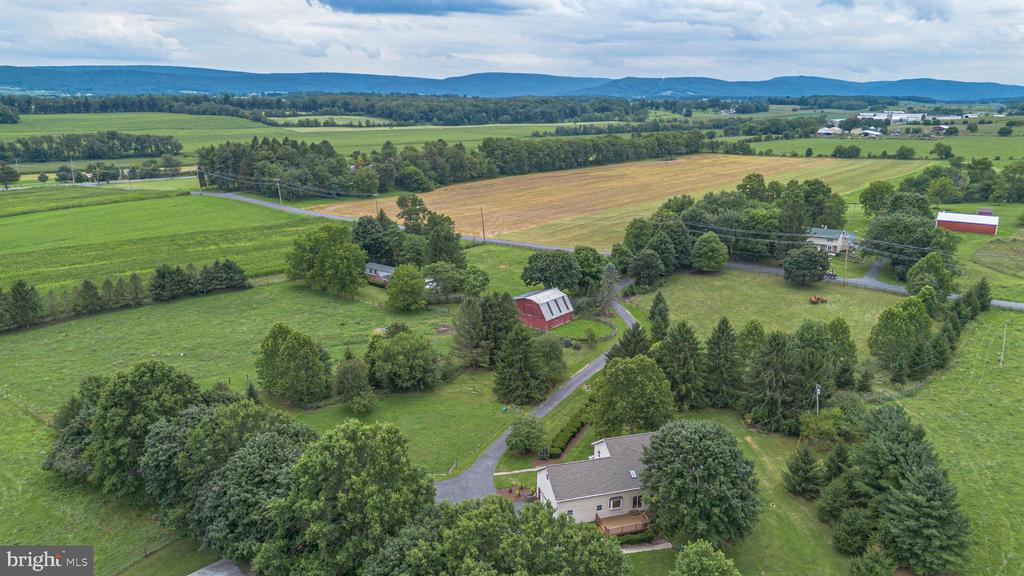 119 GEMSTONE FARM LANE