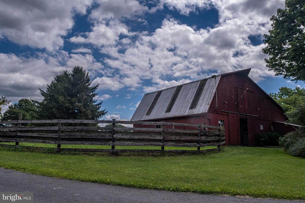 119 GEMSTONE FARM LANE
