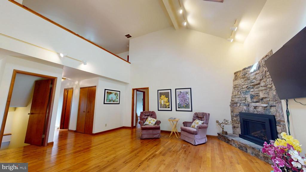 119 GEMSTONE FARM LANE