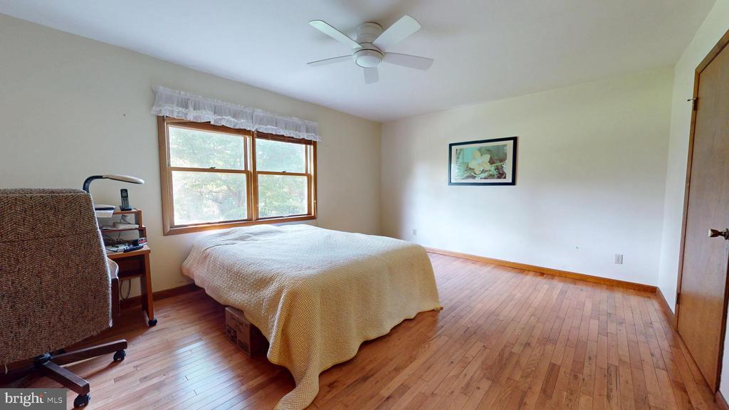 119 GEMSTONE FARM LANE