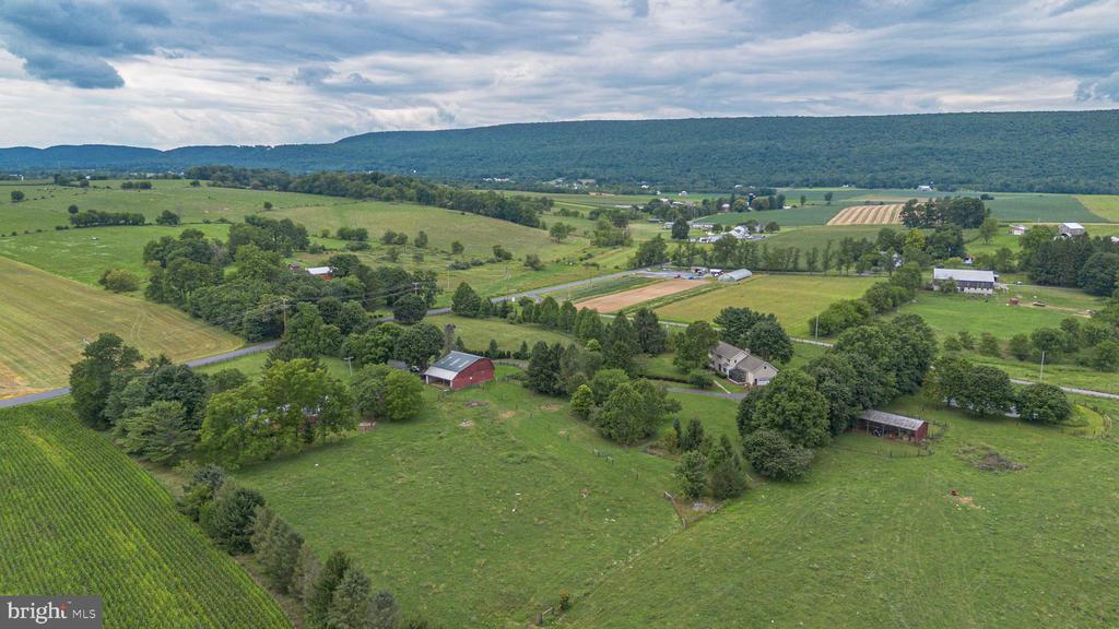 119 GEMSTONE FARM LANE