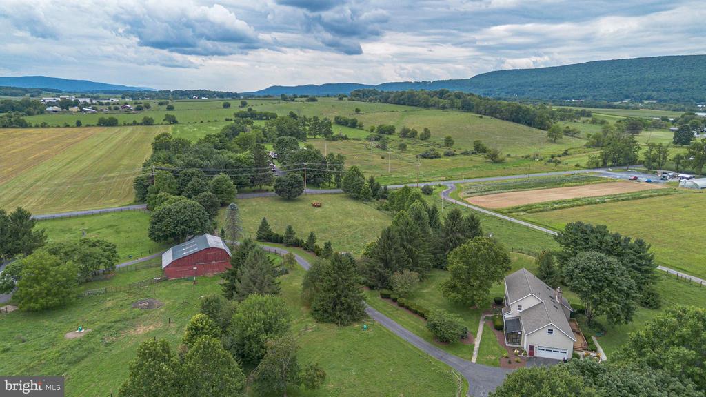 119 GEMSTONE FARM LANE