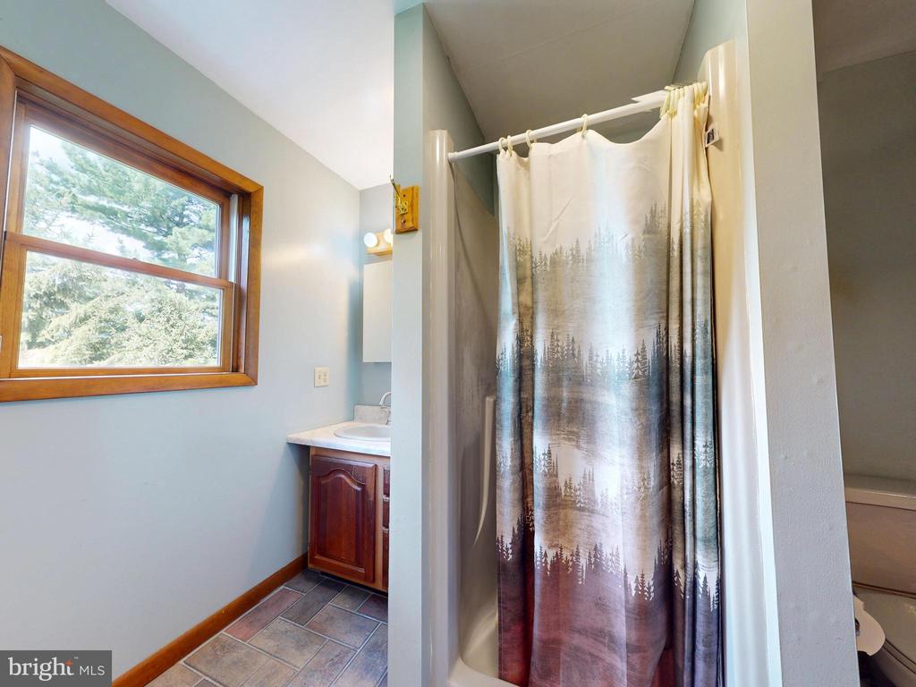 119 GEMSTONE FARM LANE