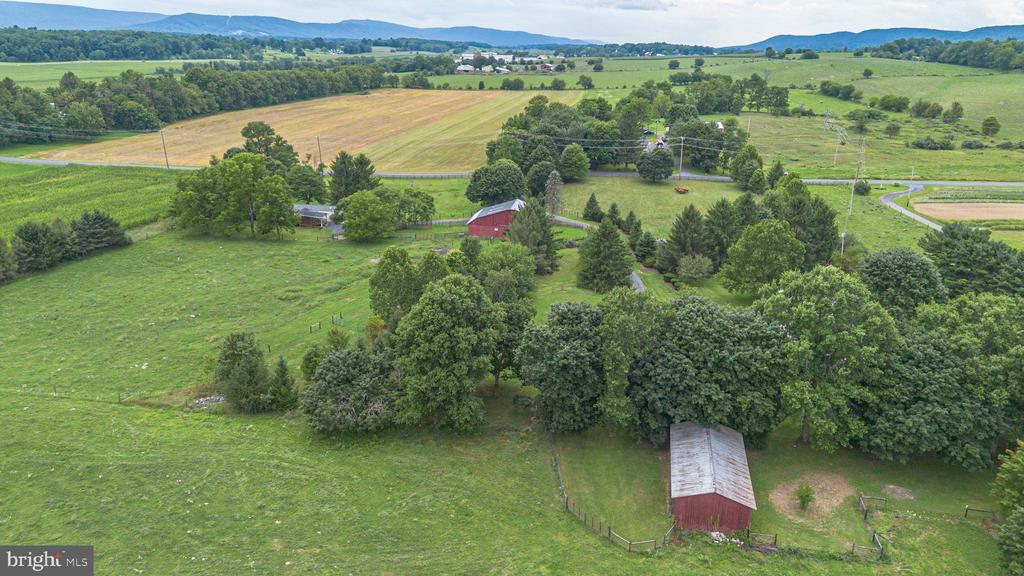 119 GEMSTONE FARM LANE