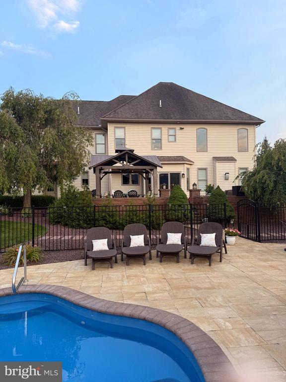 119 SALIX DRIVE