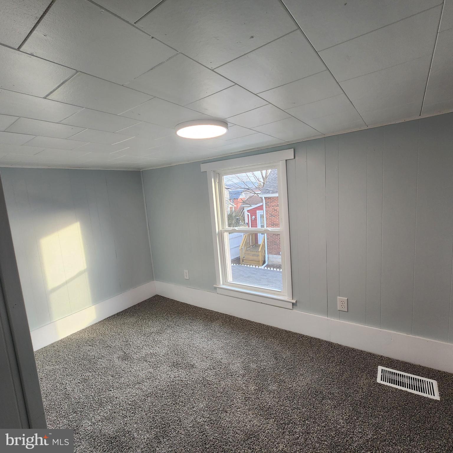 665 W 3RD STREET