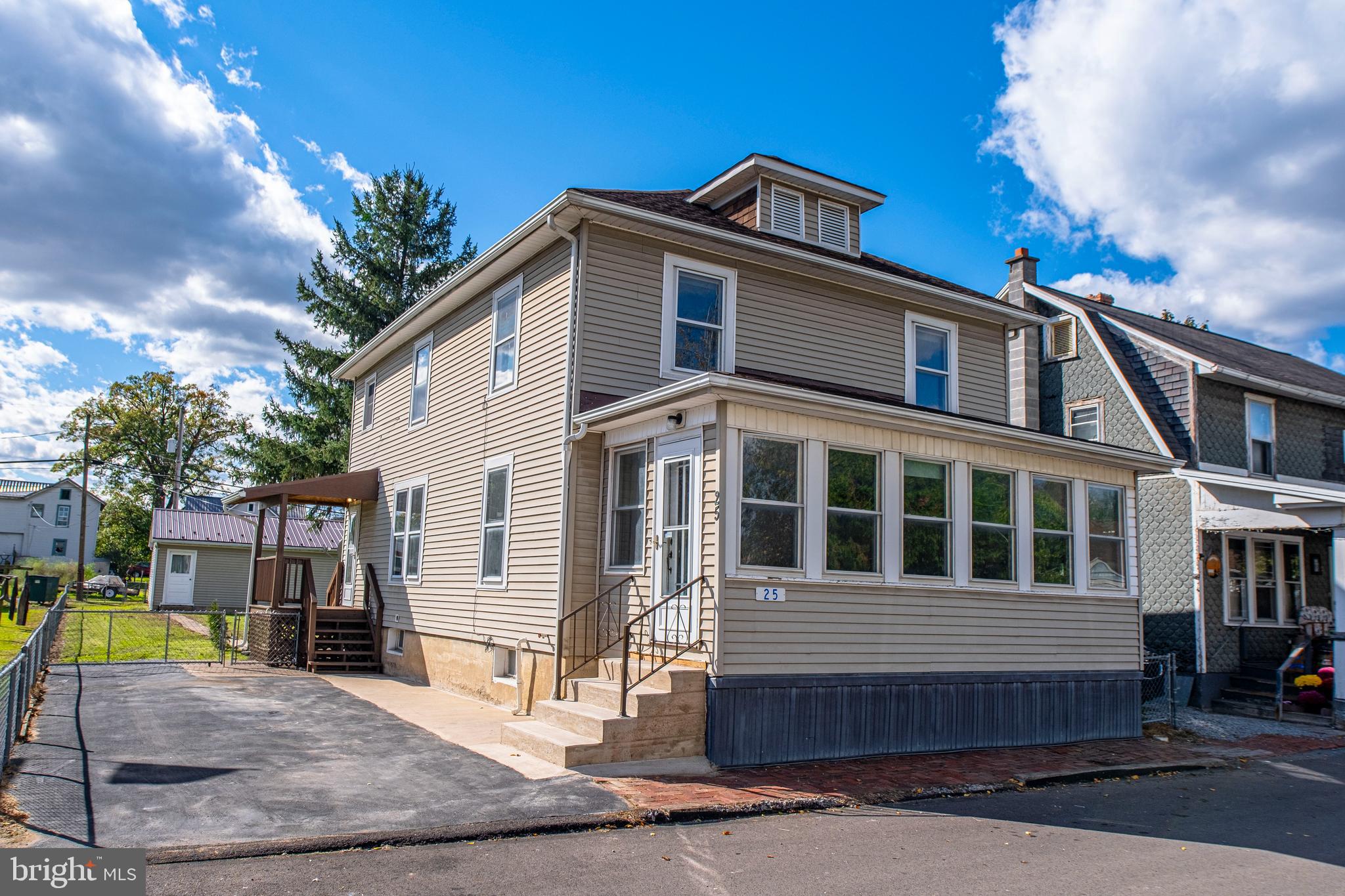 25 MAIN STREET