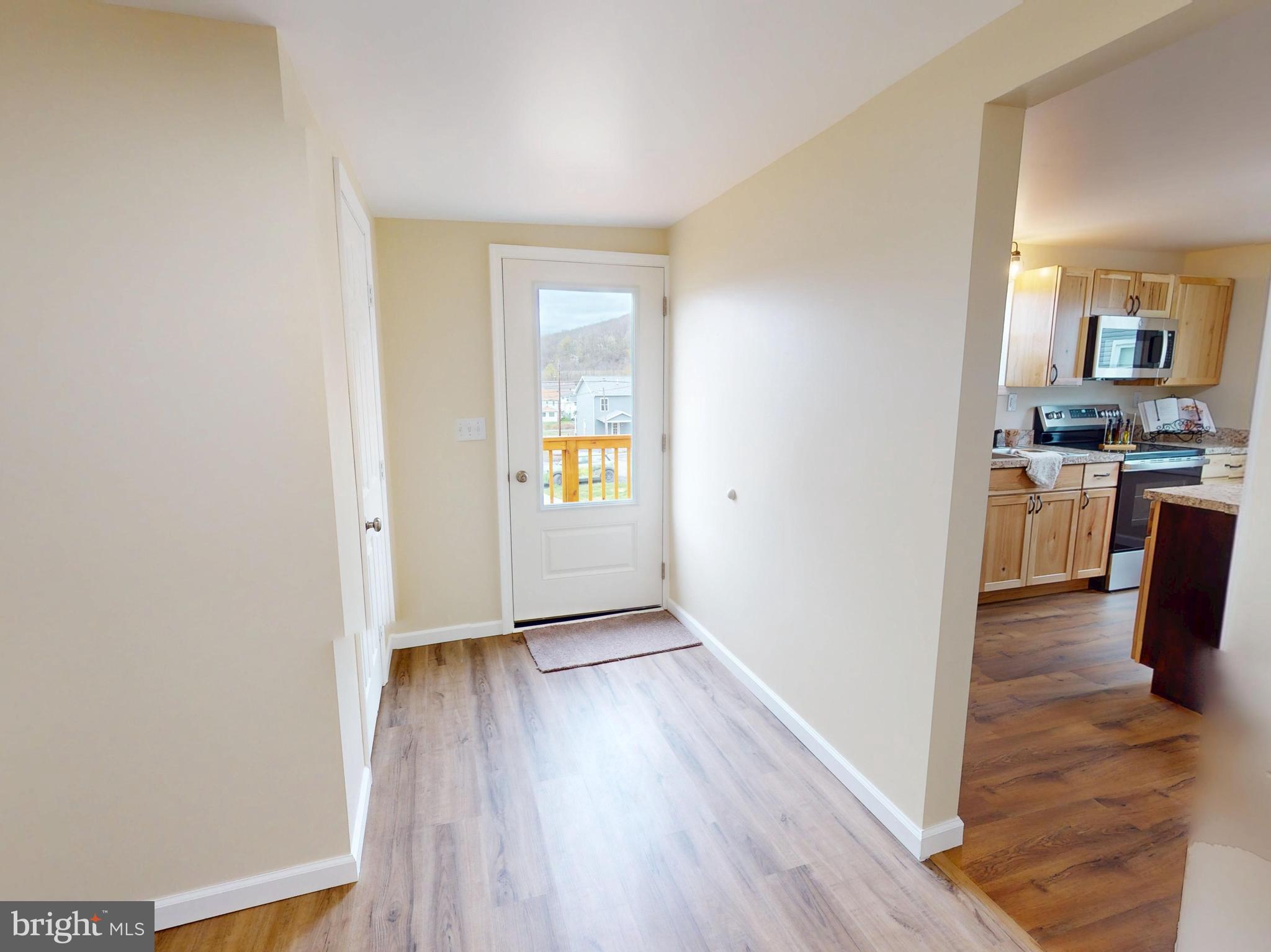 210 S CHESTNUT STREET