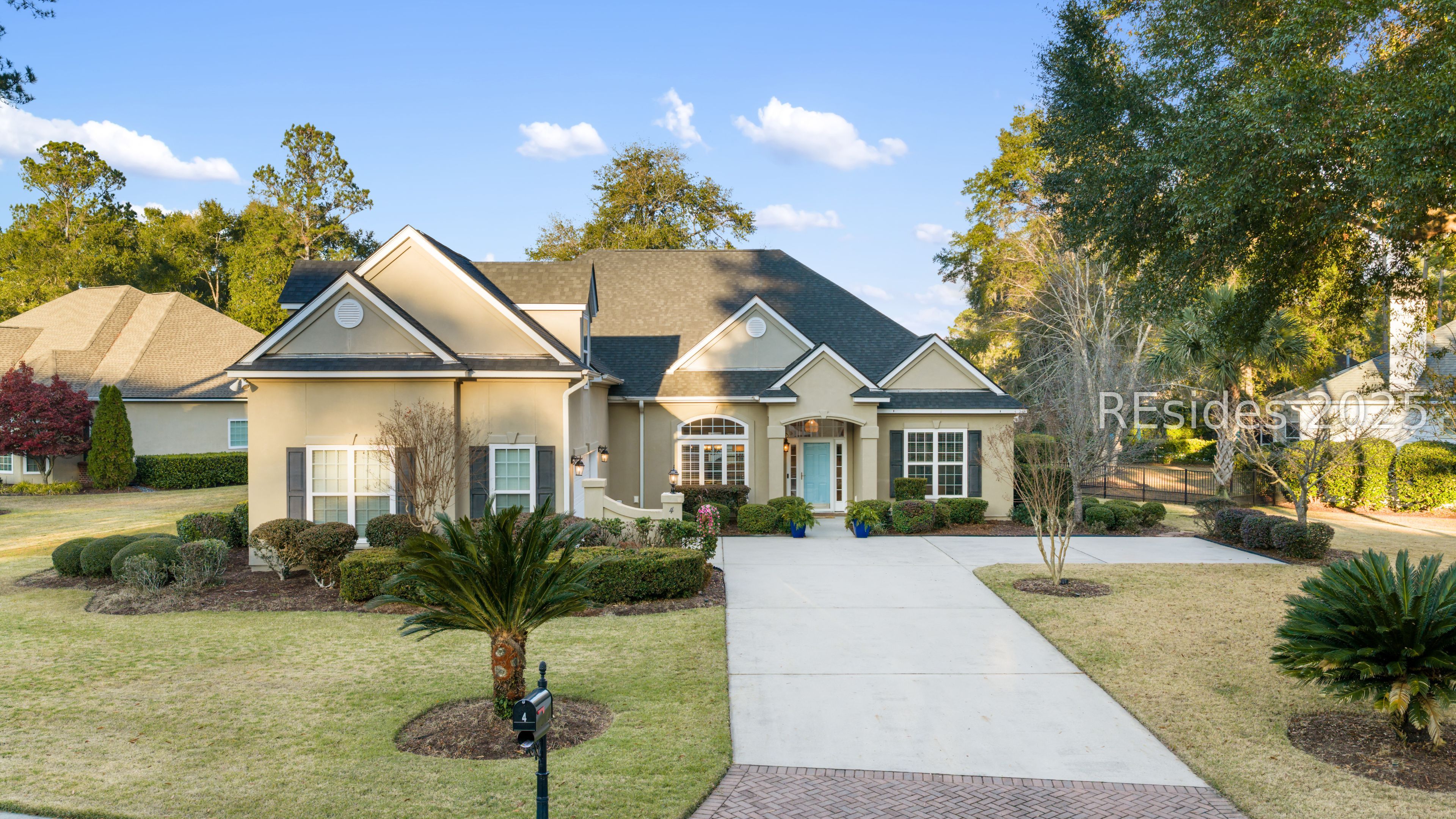 4 Stoney Point Drive