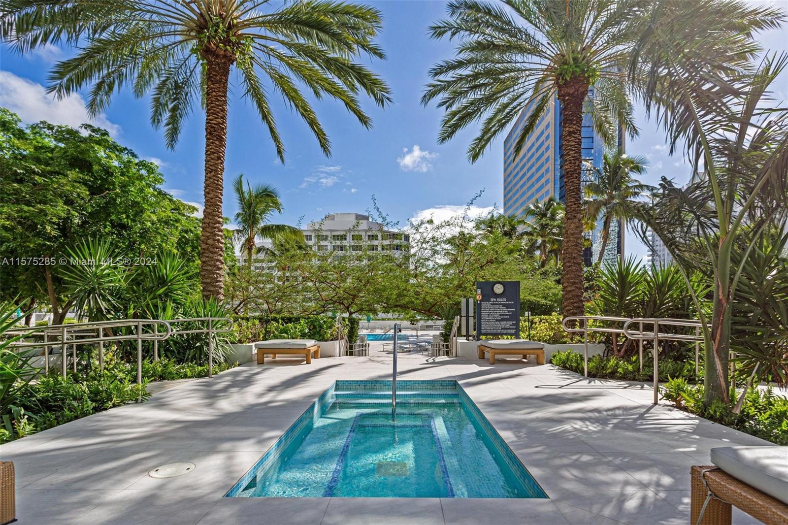 951 Brickell Ave # 911