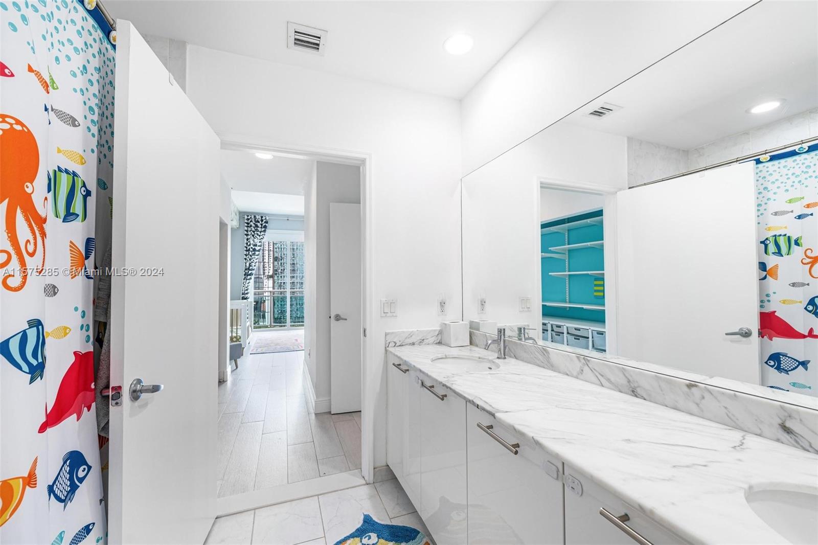 951 Brickell Ave # 911
