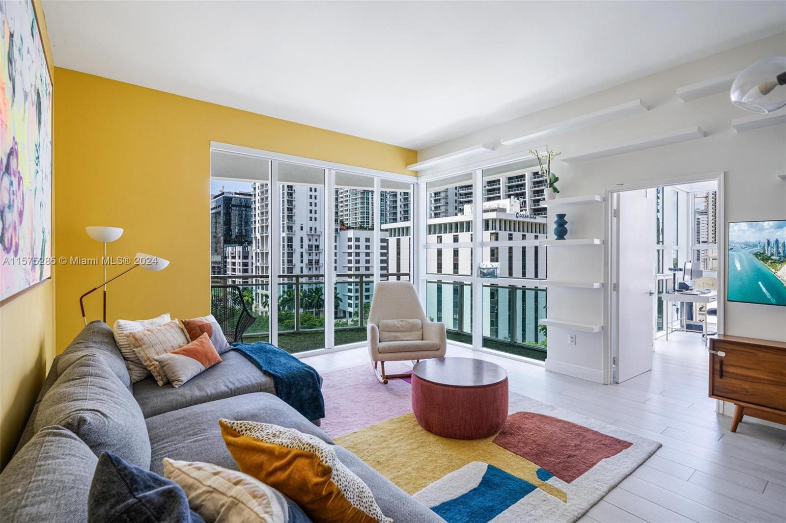 951 Brickell Ave # 911