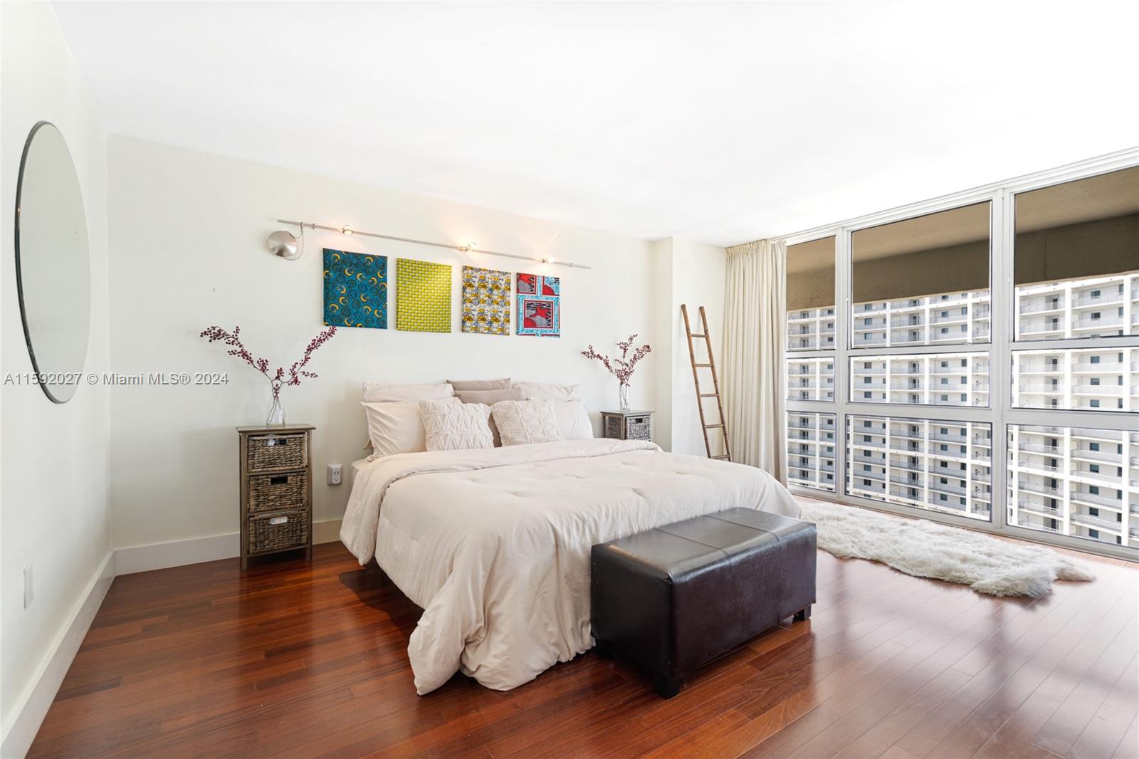 600 NE 36th St Unit: PH2