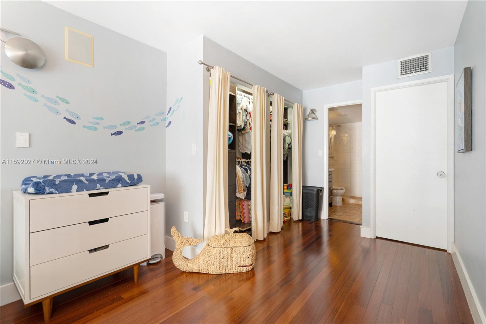 600 NE 36th St Unit: PH2