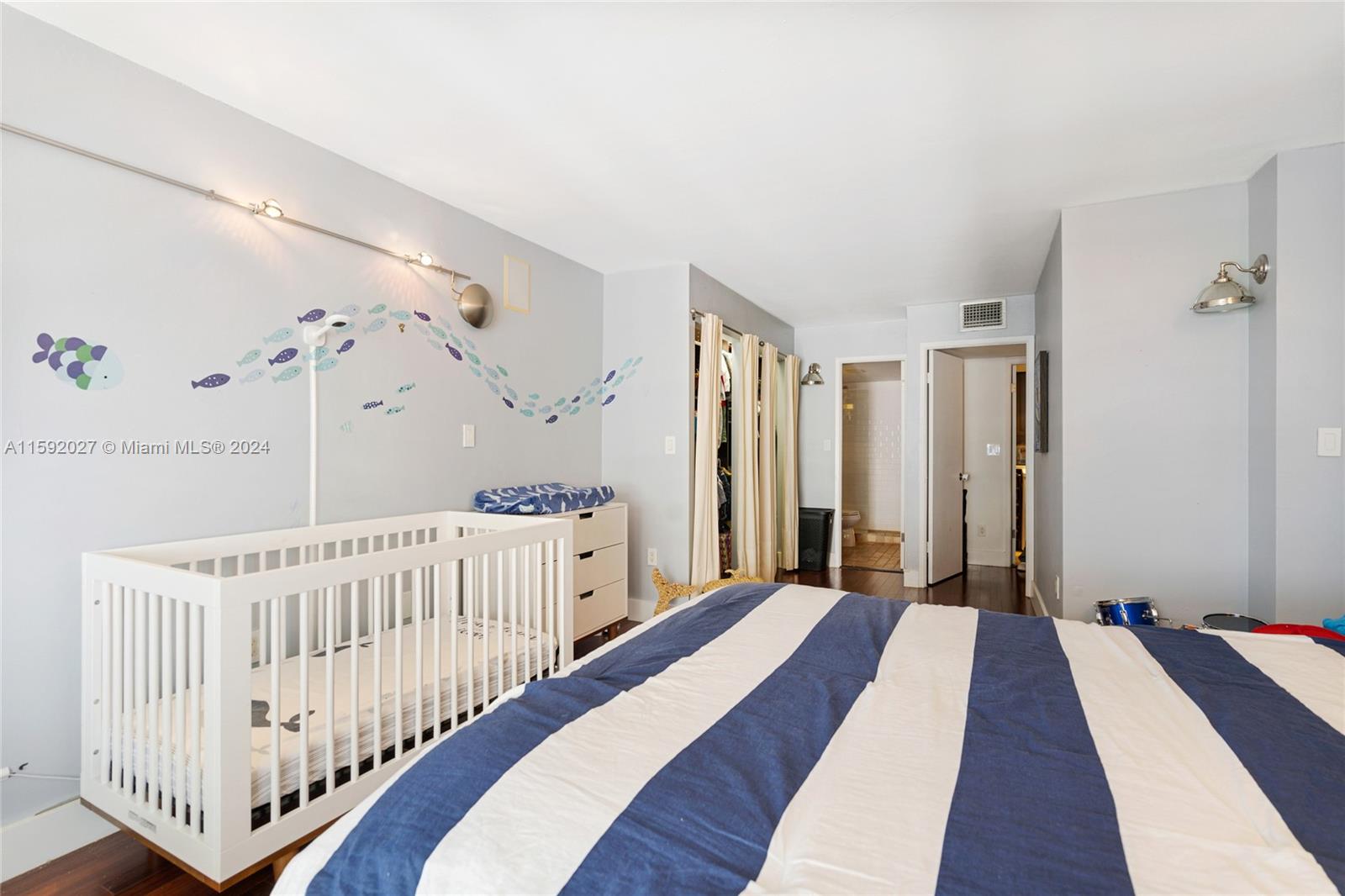 600 NE 36th St Unit: PH2