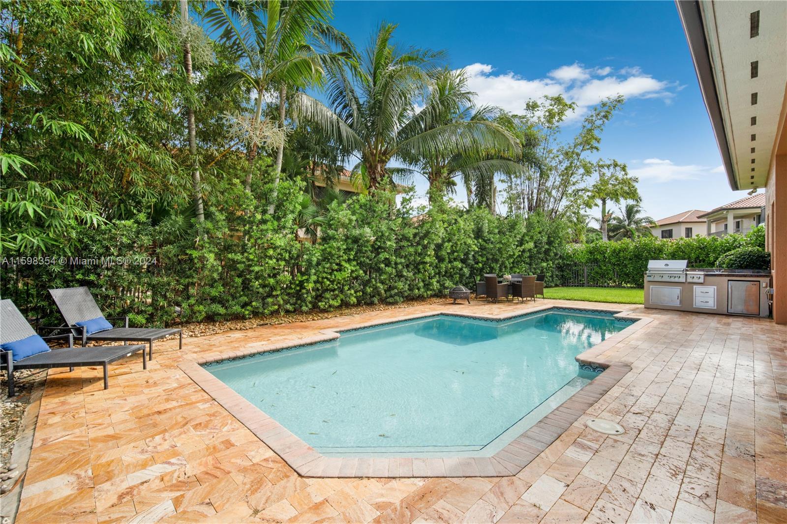 7464 SW 188th Ter