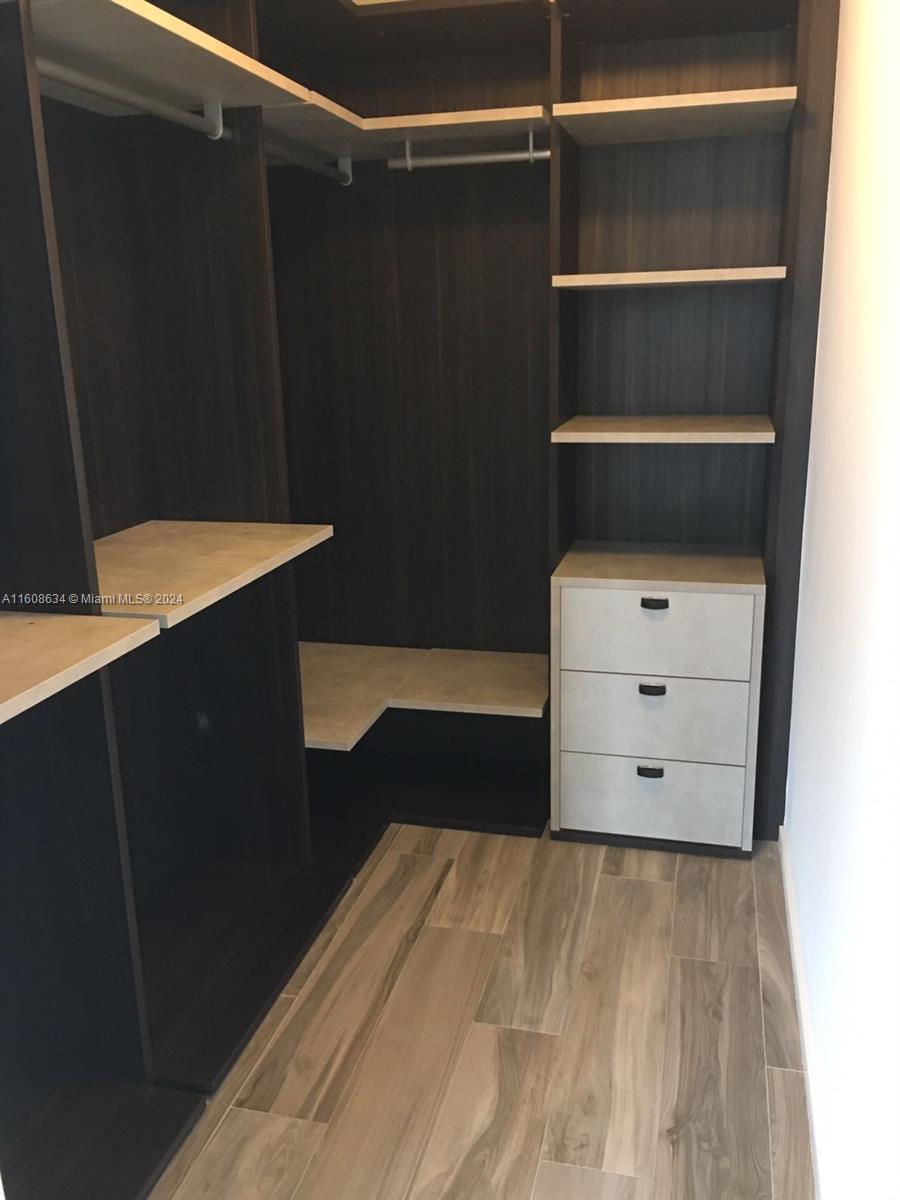 801 S Miami Ave Unit: 1402