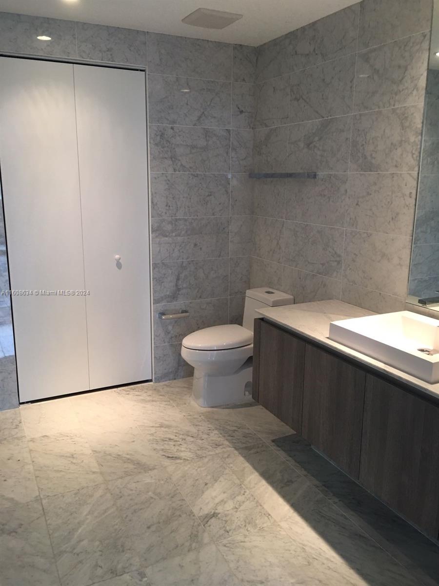 801 S Miami Ave Unit: 1402