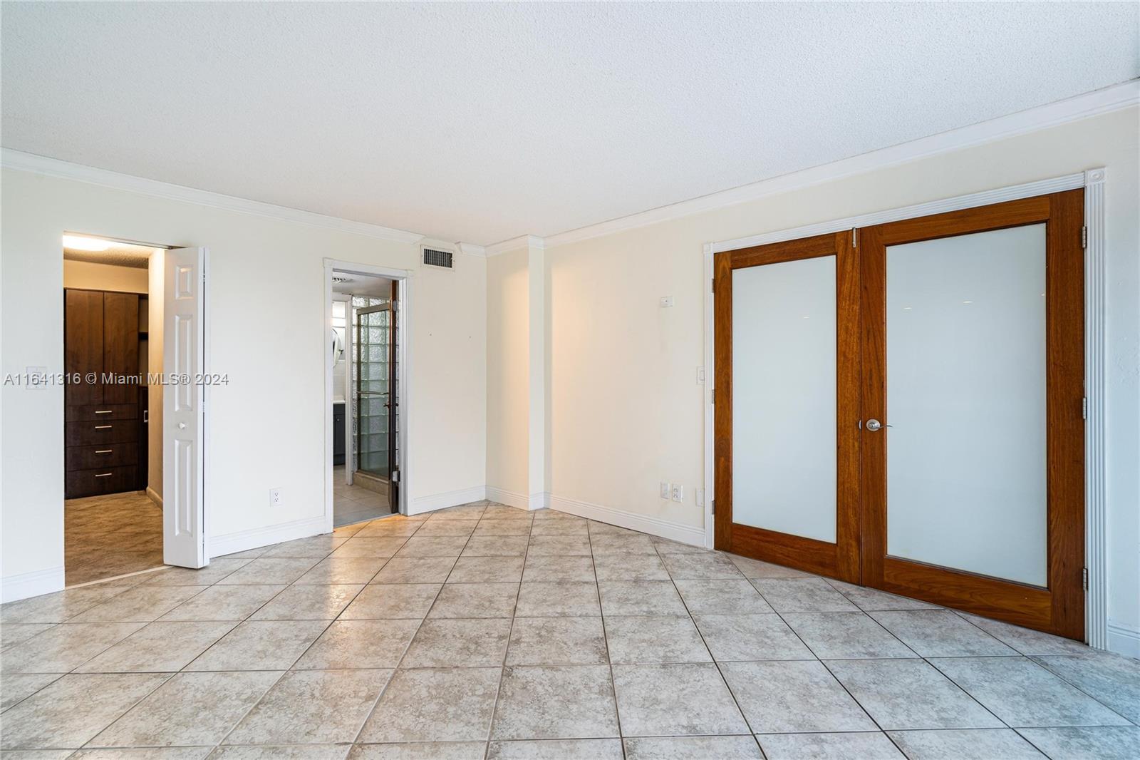 5701 Biscayne Blvd # 401