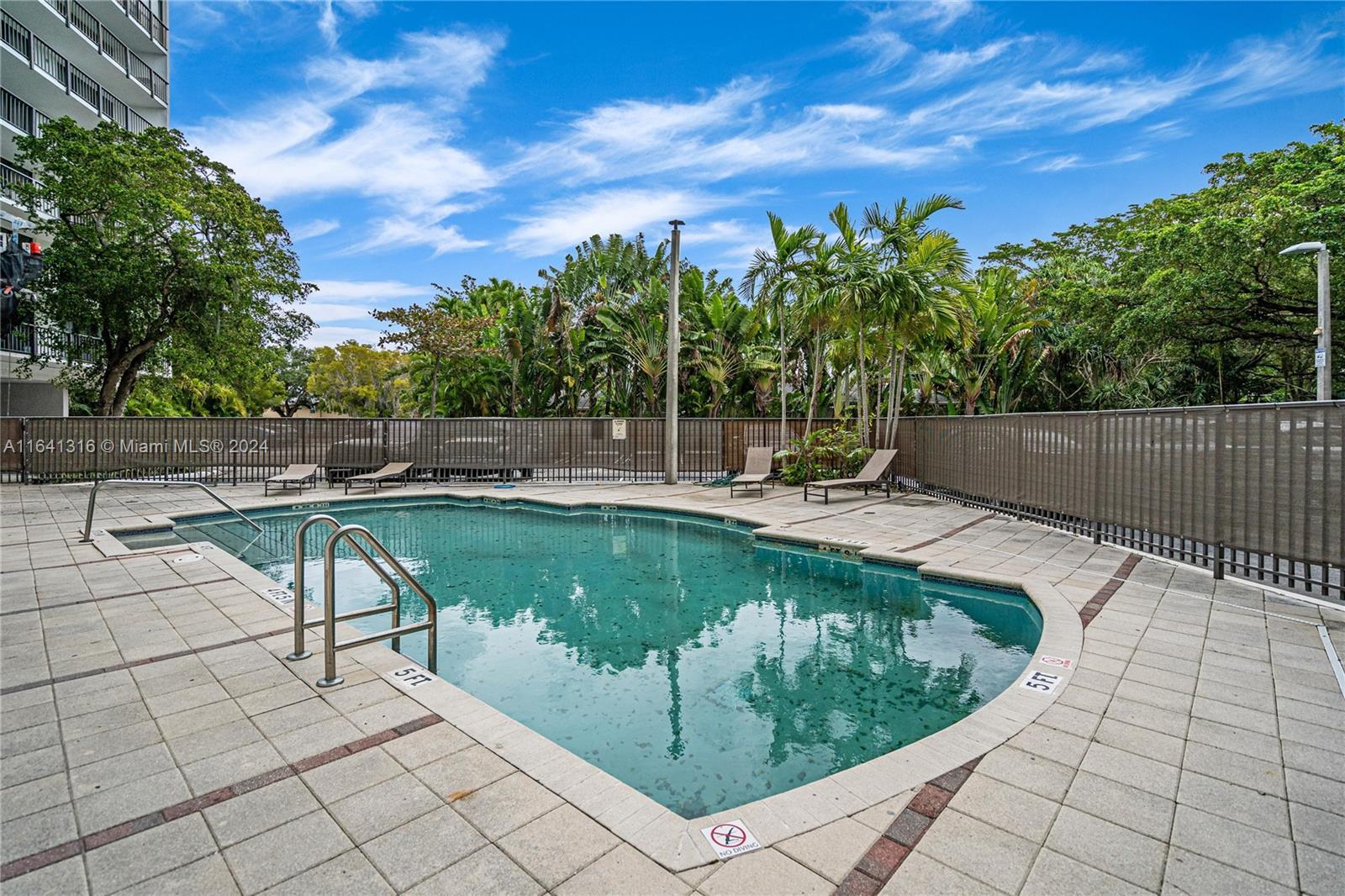 5701 Biscayne Blvd # 401