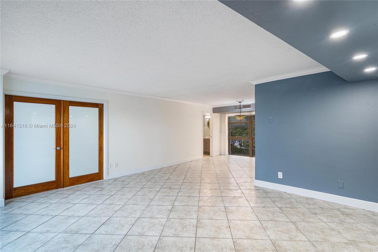 5701 Biscayne Blvd # 401