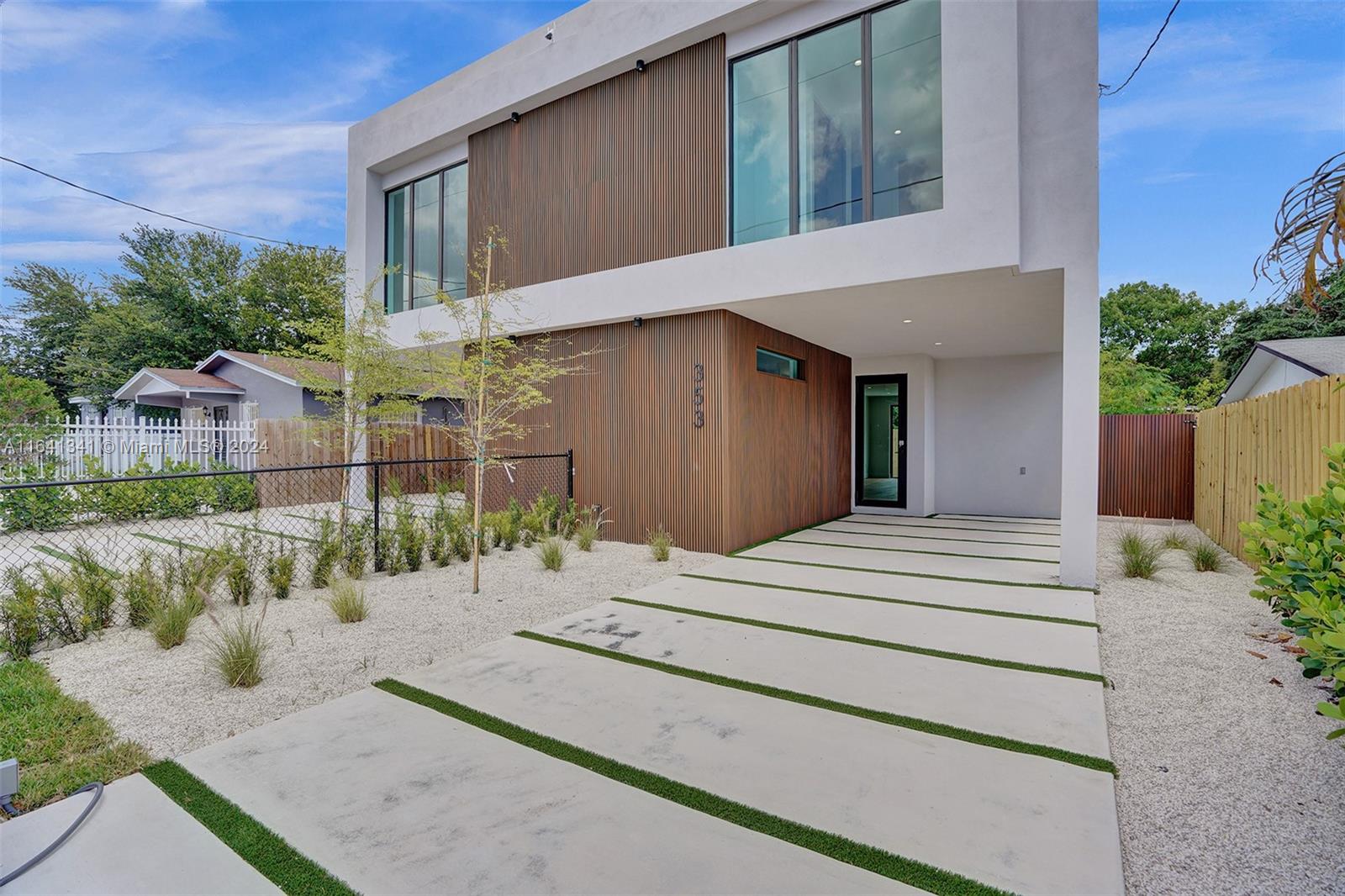 353 NW 50th St