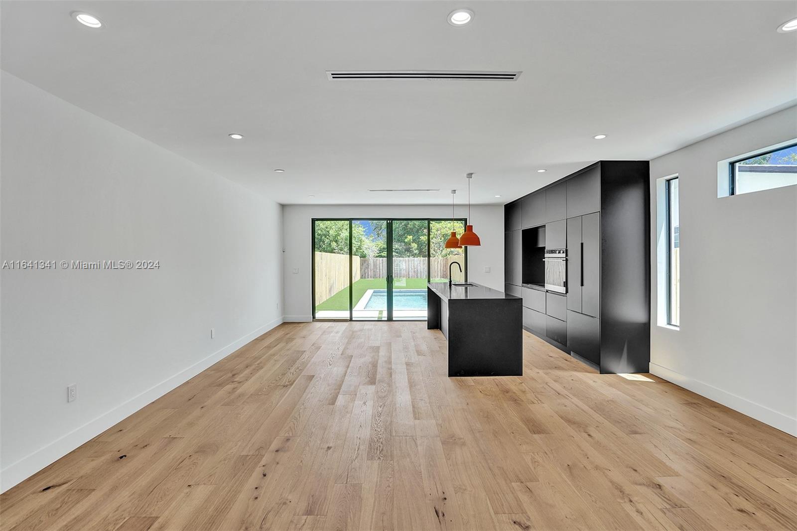 353 NW 50th St