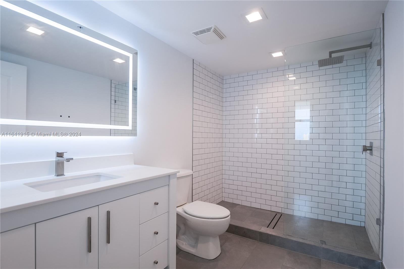 117 NW 42nd Ave # 912