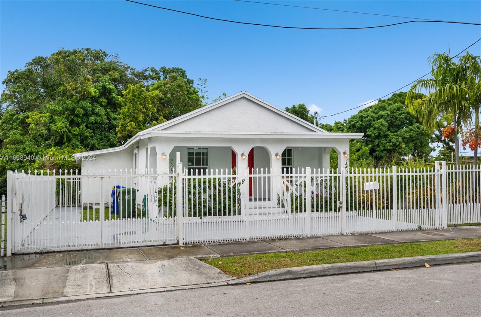 162 NW 42nd St # 162
