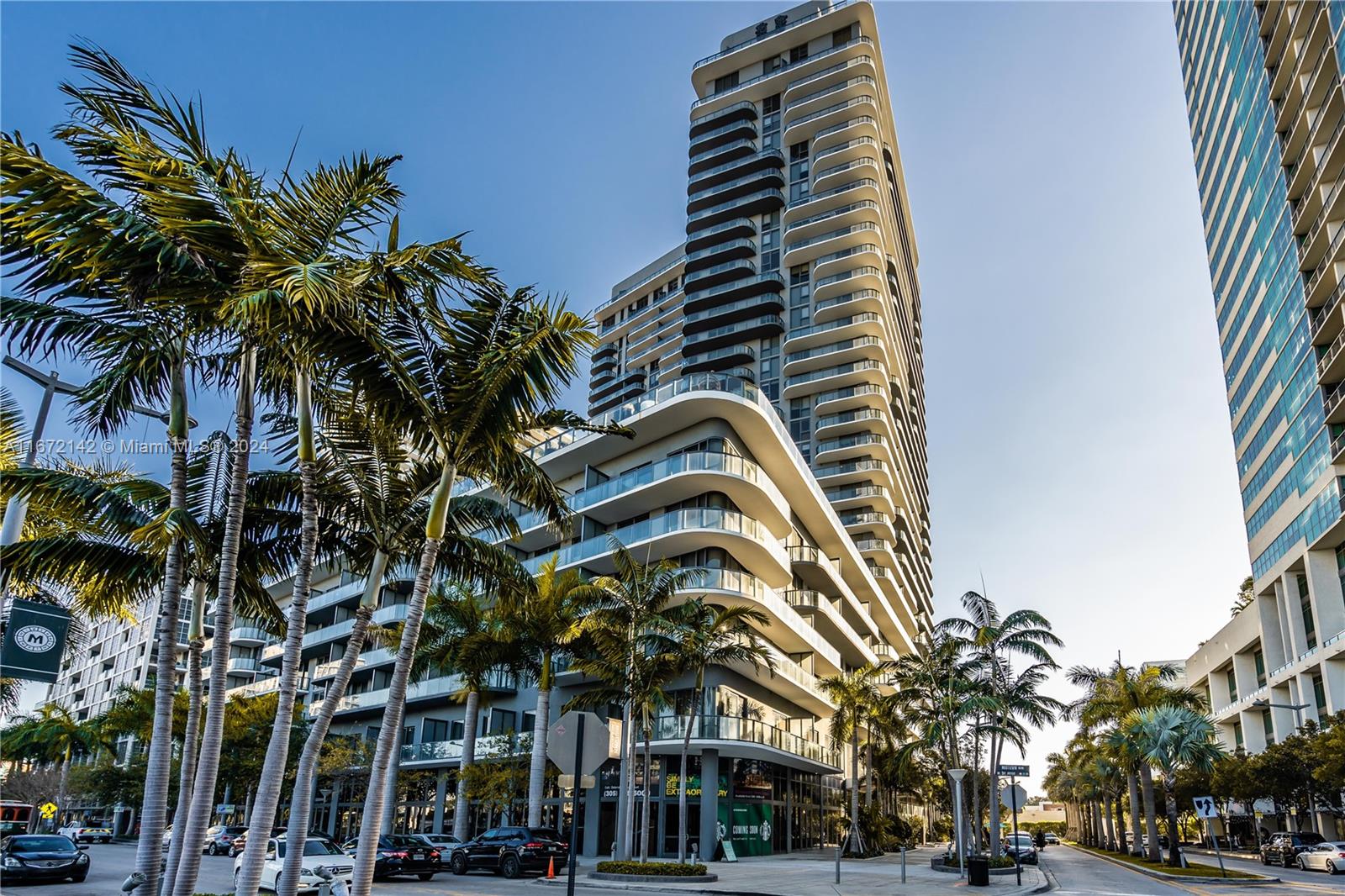 121 NE 34th St Unit: PH3204