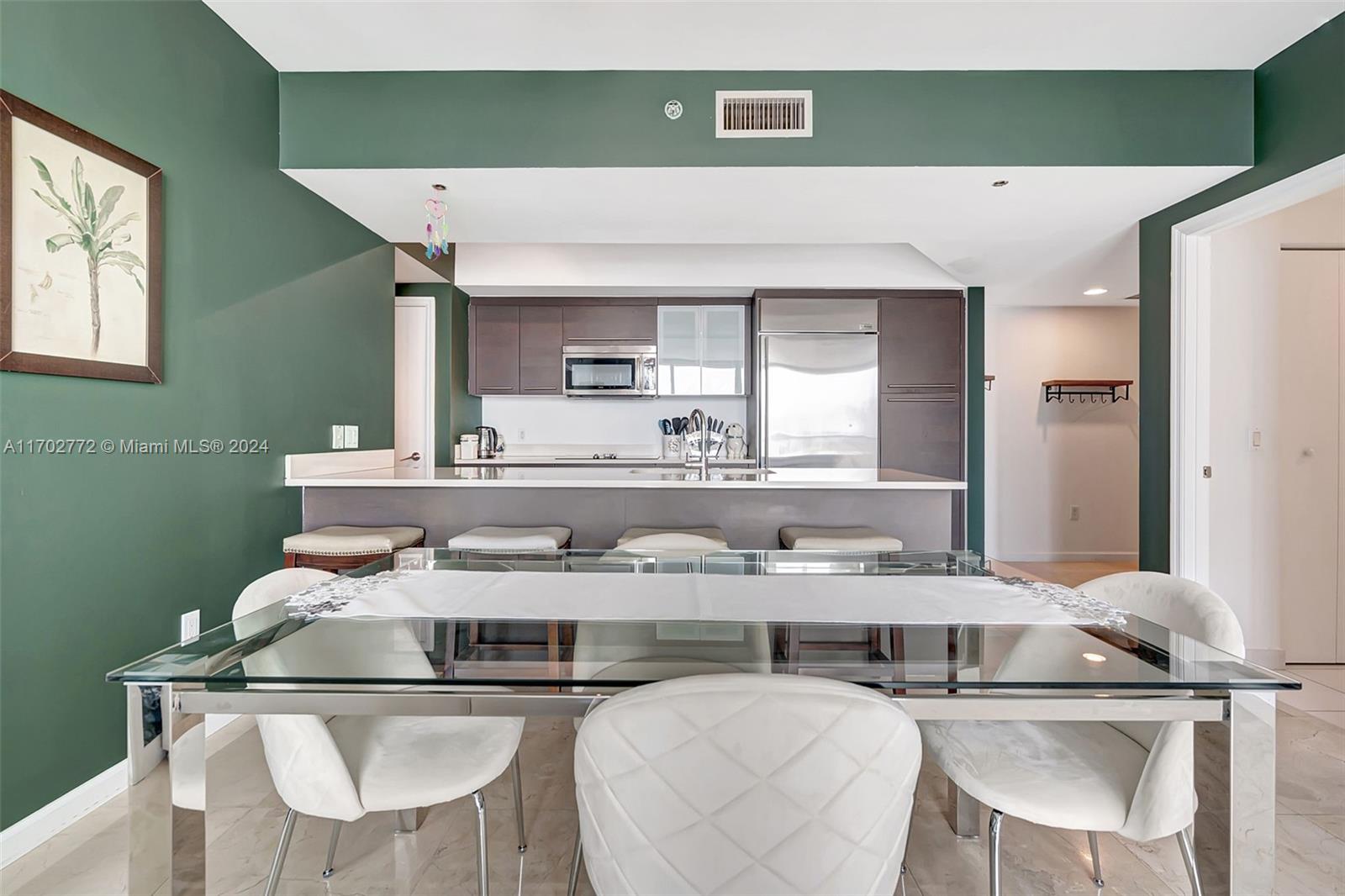 55 SE 6th St # 3903