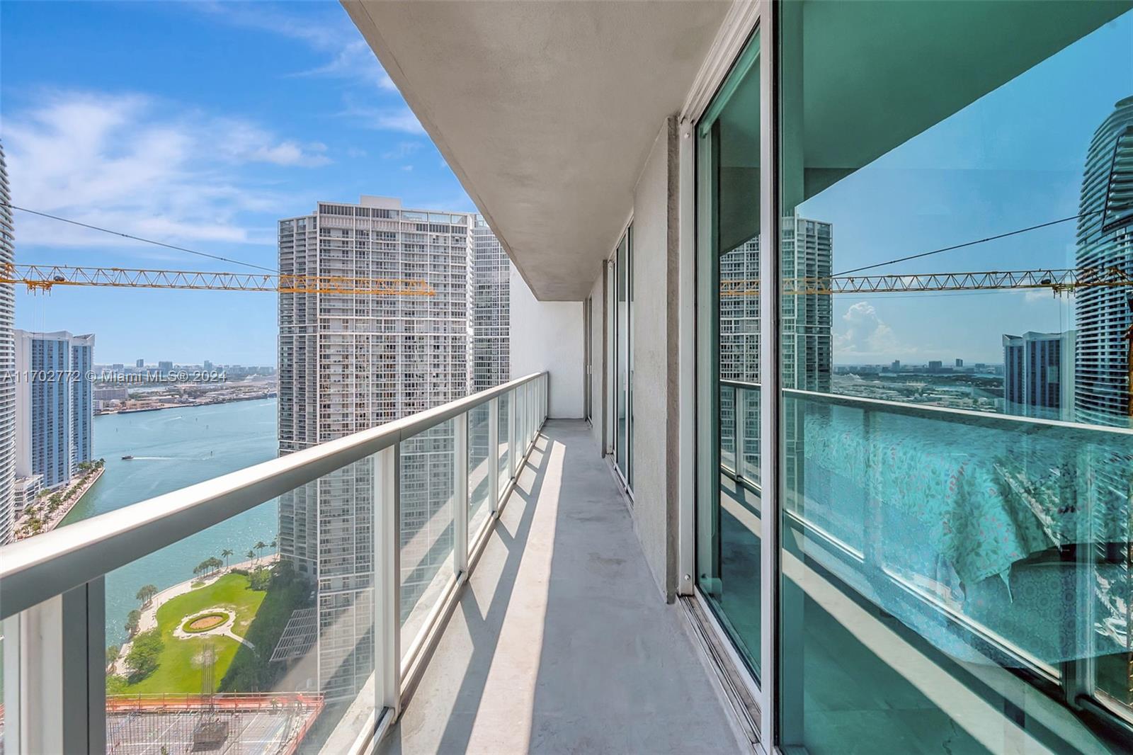 55 SE 6th St # 3903