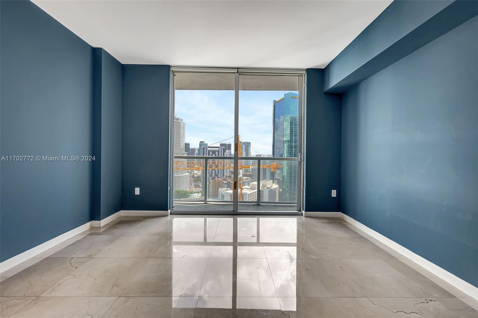 55 SE 6th St # 3903