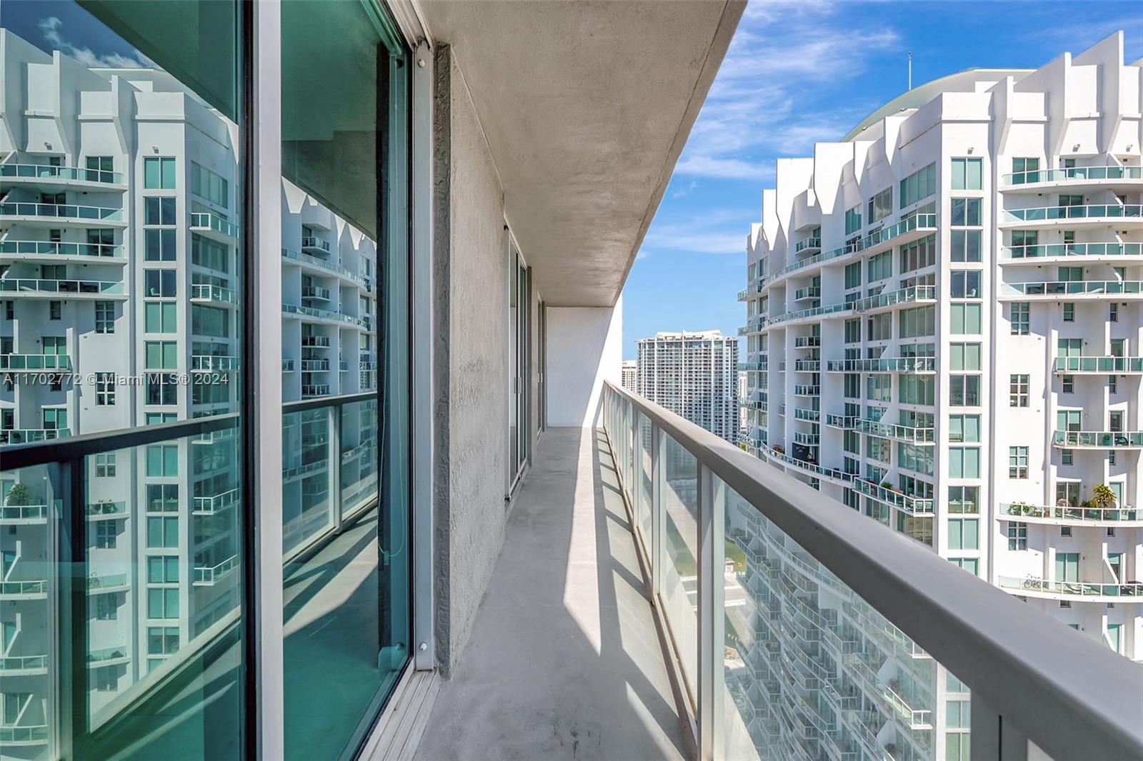 55 SE 6th St # 3903