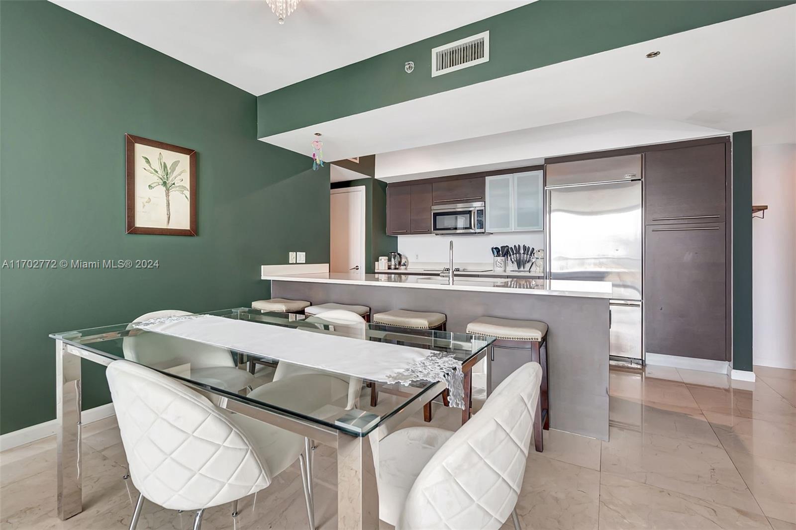 55 SE 6th St # 3903