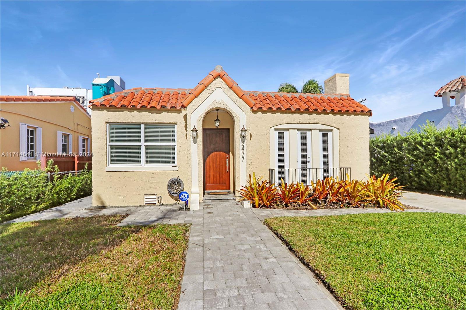 2477 SW 22nd Ter
